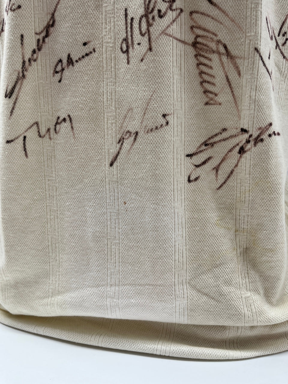 Bayern Munich jersey 1984/1985/1986, team signed, autographed, Adidas size L