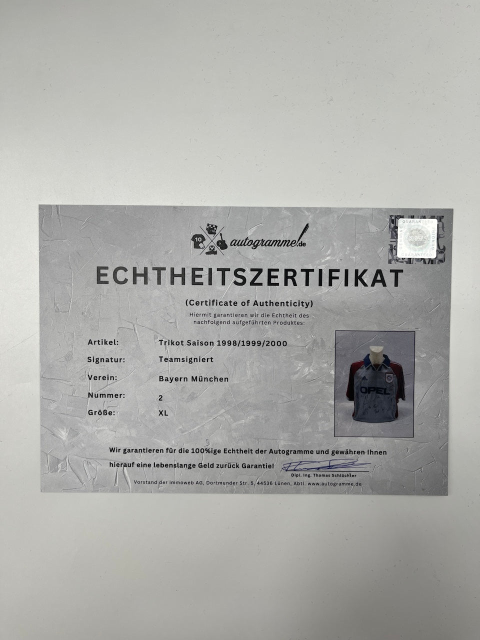 Bayern Munich jersey 1998/1999/2000, team signed, autographed, Adidas, XL