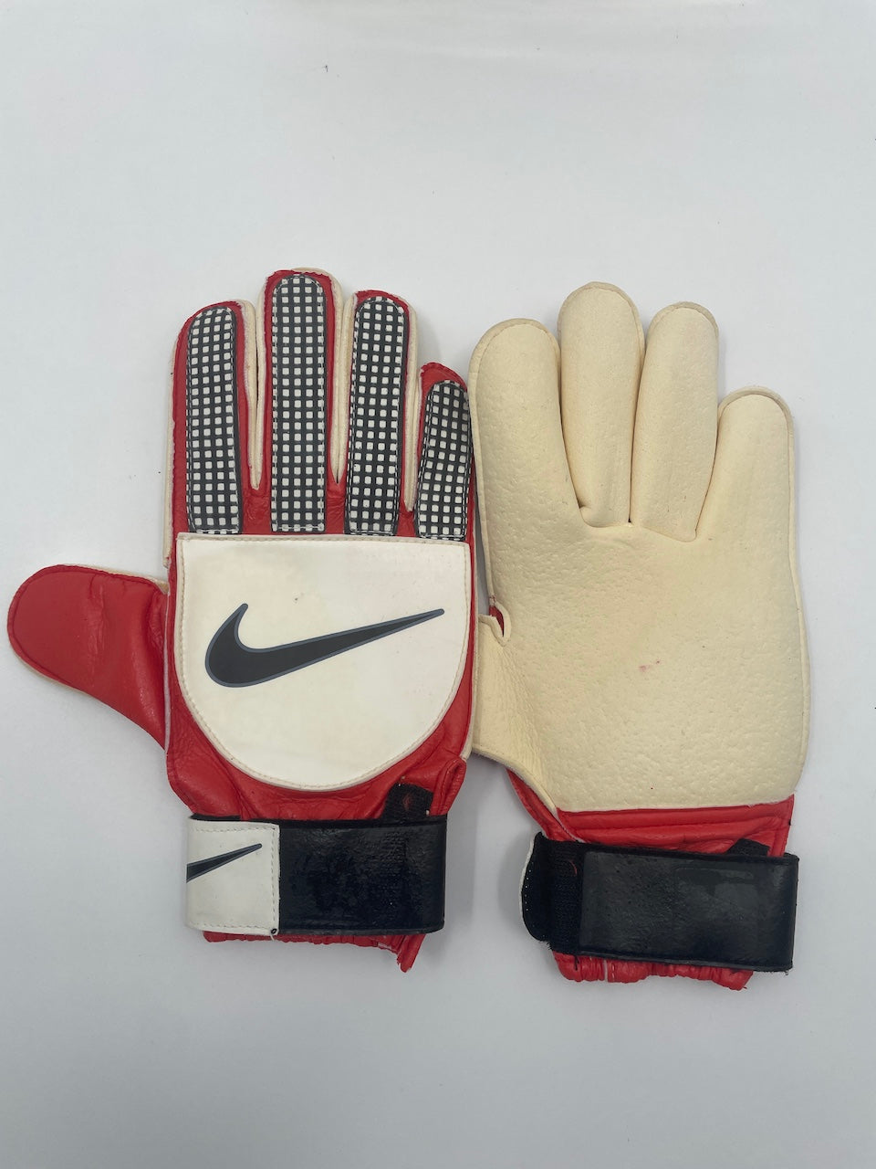 Goalkeeper gloves Stefan Wessels signed autograph Nike New