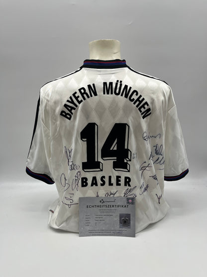Bayern Munich jersey 1996/1997/1998, team signed, autographed, Adidas, XL