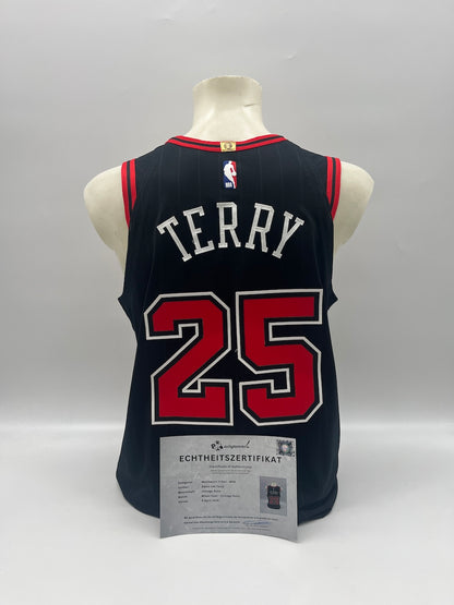 Matchworn Chicago Bulls Trikot getragen von Dalen Lee Terry 09.04.2025
