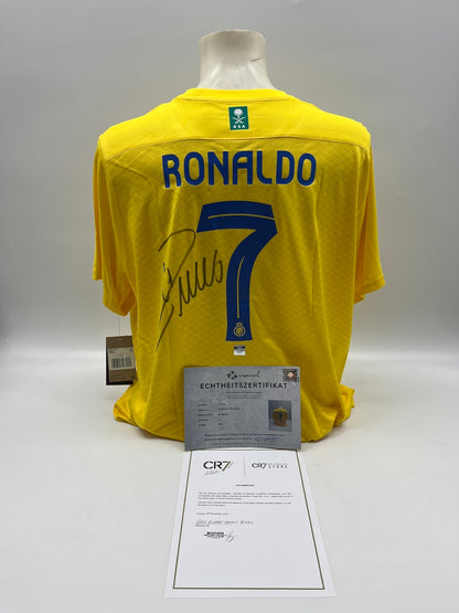 Camiseta del Al Nassr FC firmada por Cristiano Ronaldo, con certificado de autenticidad, talla XXL.