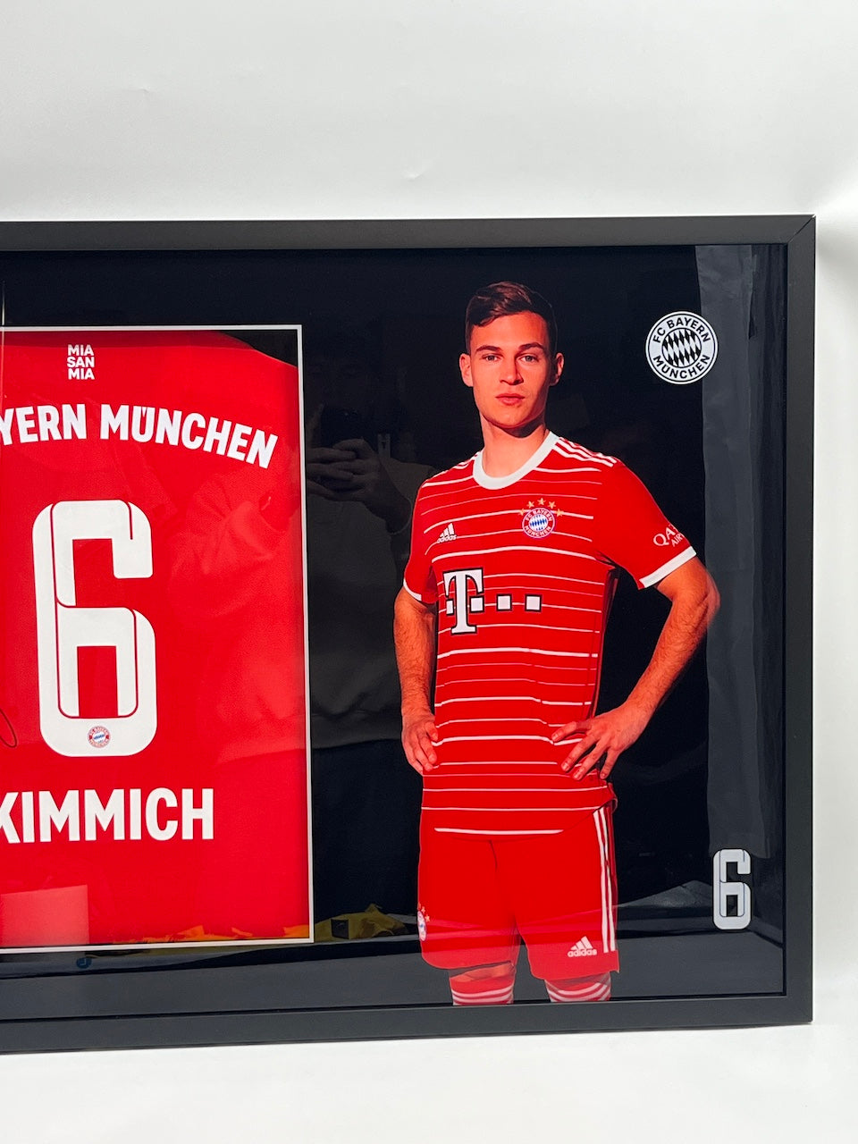 Bayern München Trikot Joshua Kimmich signiert im Rahmen COA Adidas 41/50