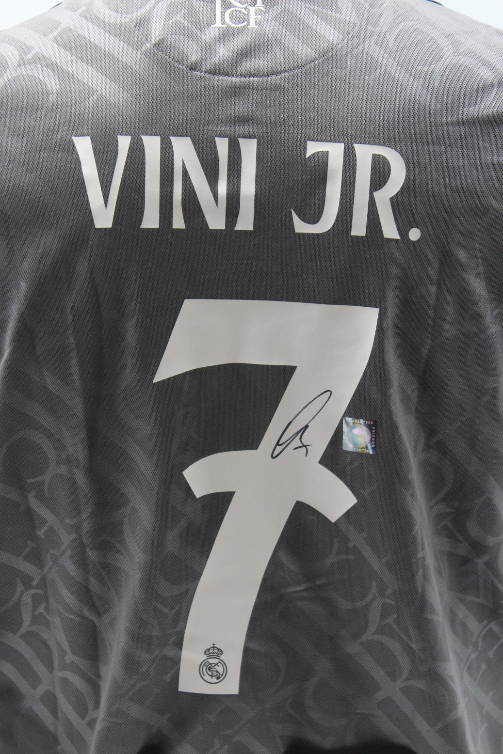 Real Madrid Damen Trikot Vinicius Junior signiert Autogramm neu  L