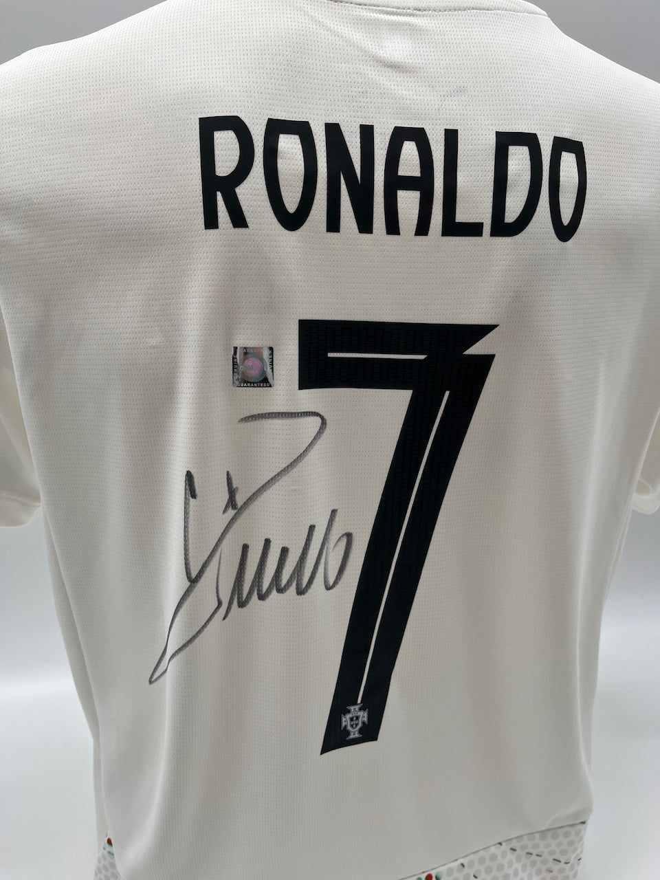 Portugal Trikot Cristiano Ronaldo signiert Autogramm COA Fußball M