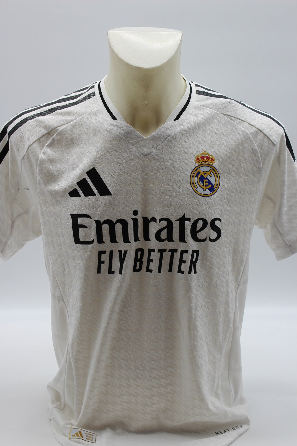 Real Madrid Trikot Vinicius Junior signiert Autogramm Adidas neu M