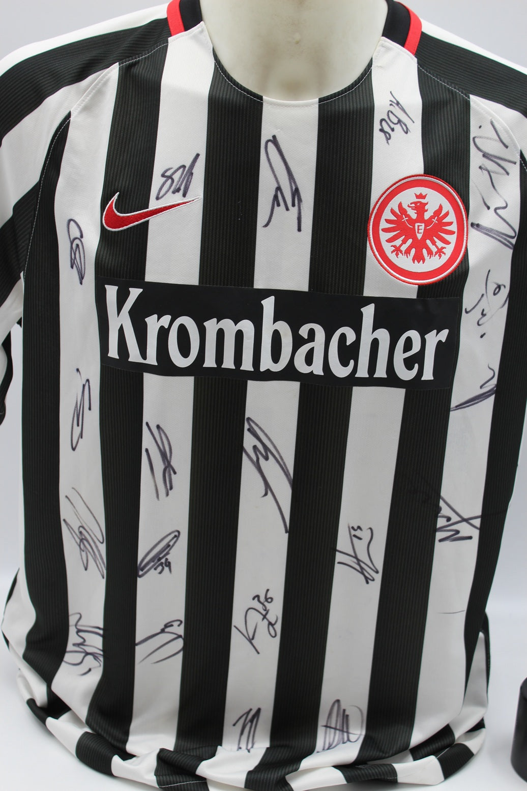 Eintracht Frankfurt Trikot 2016/2017 Teamsigniert COA Bundesliga Adidas L