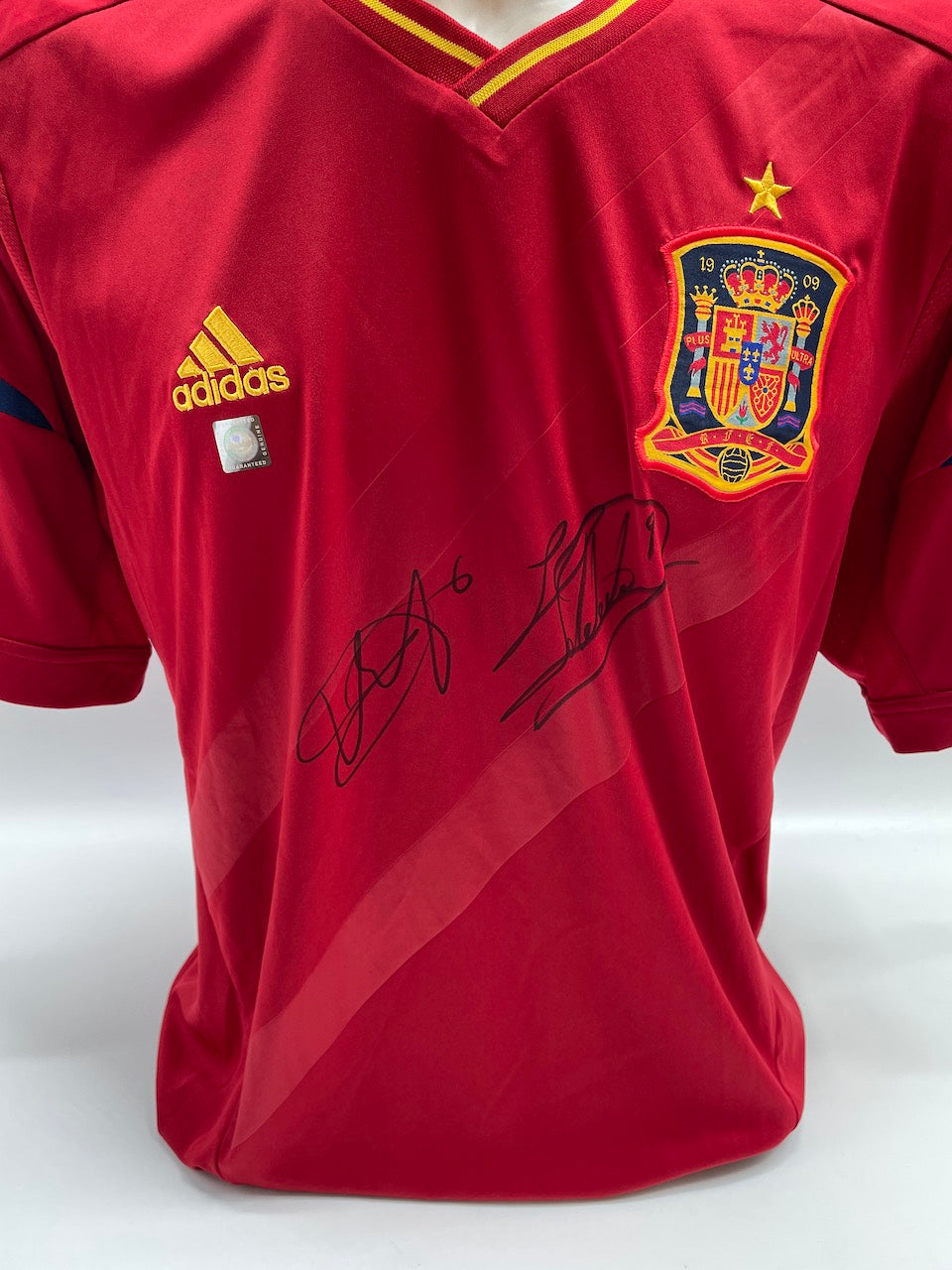 Spain jersey Roberto Soldado and David Albelda signed adidas new Spain L