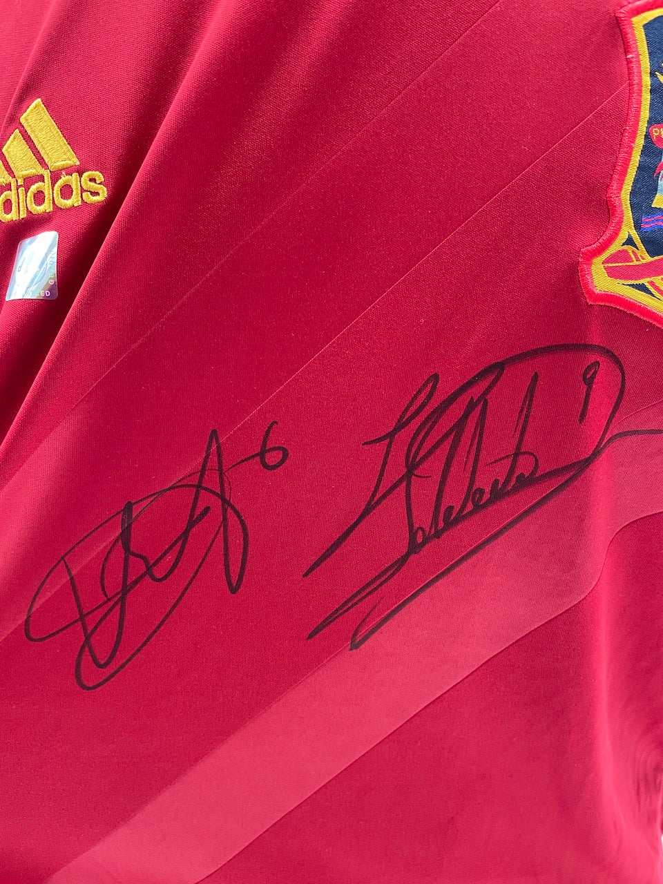 Spain jersey Roberto Soldado and David Albelda signed adidas new Spain L