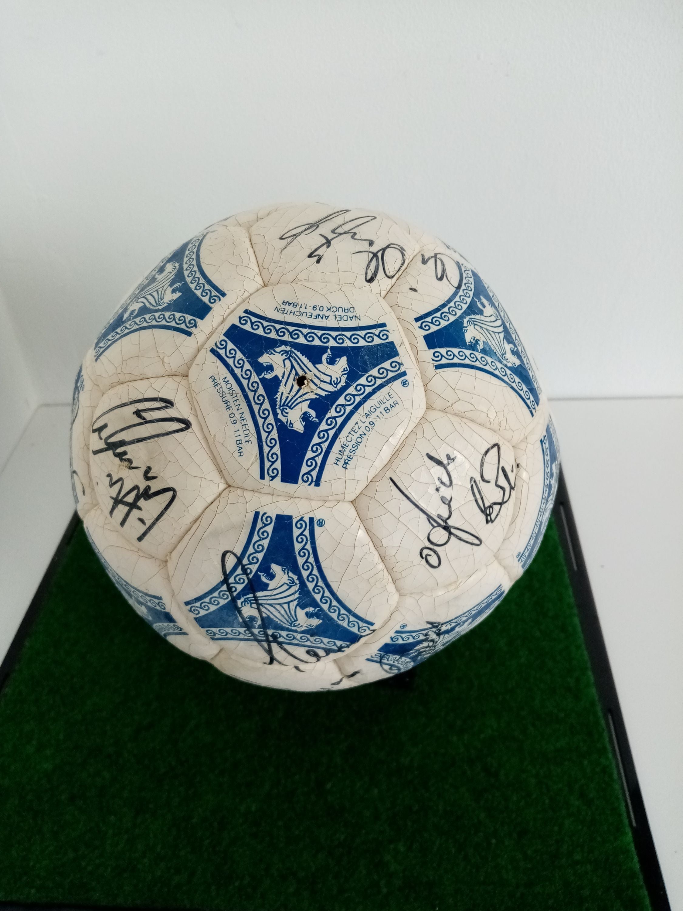 Football team signed World Cup 1990 in showcase dfb signature Germany Coa adidas