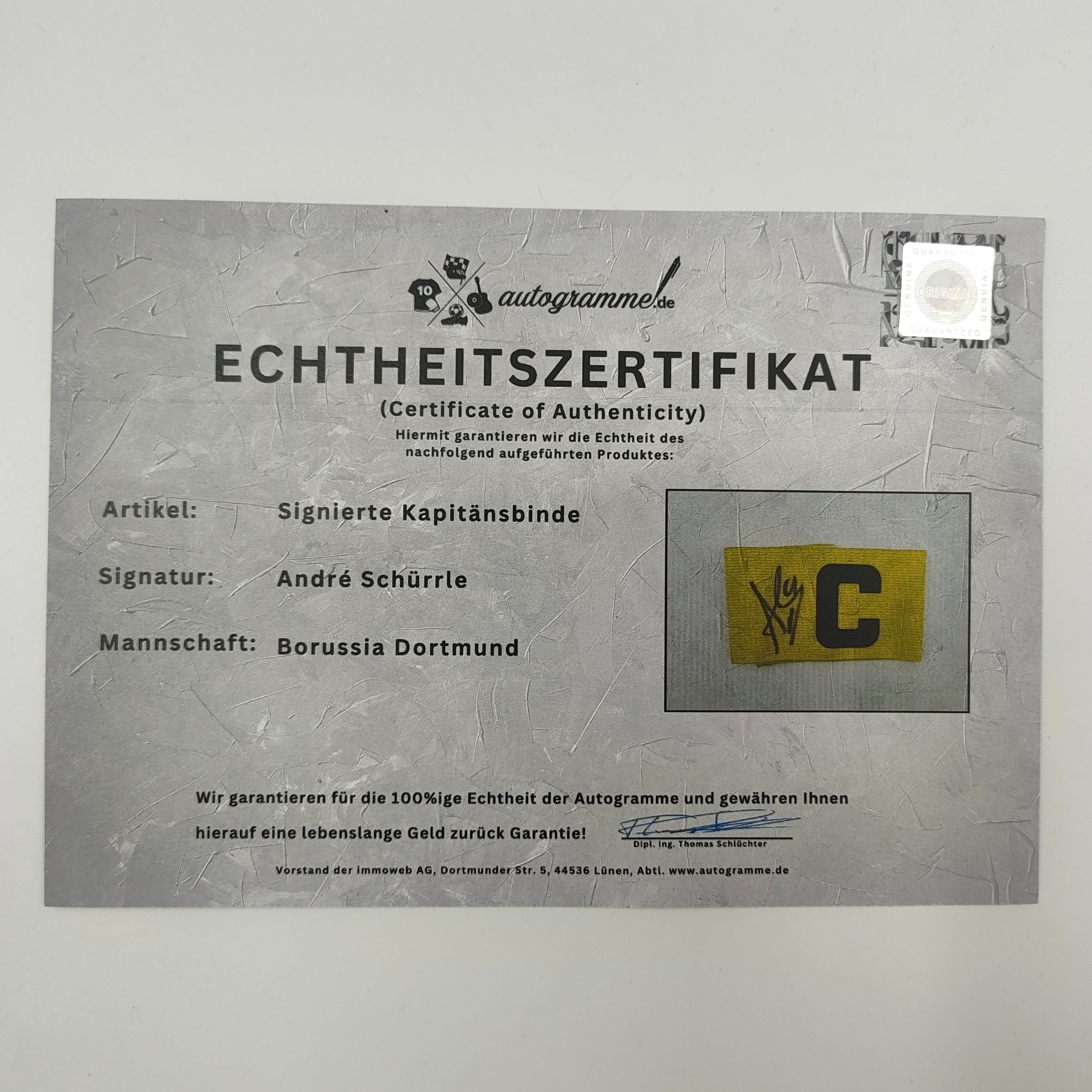 Kapitänsbinde Andre Schürrle signiert im Rahmen BVB Fußball Autogramm COA