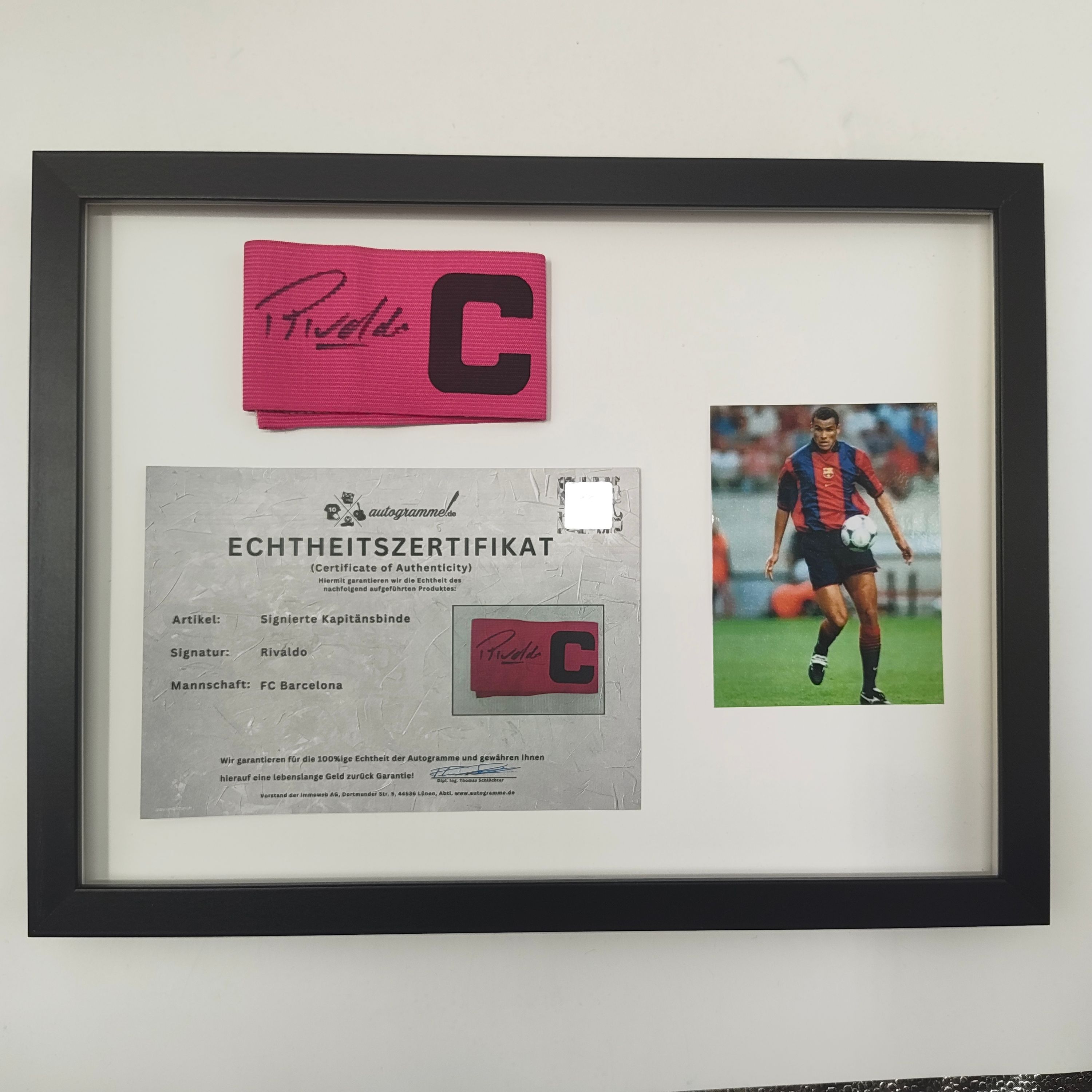 Kapitänsbinde Rivaldo signiert im Rahmen FC Barcelona Fußball Autogramm