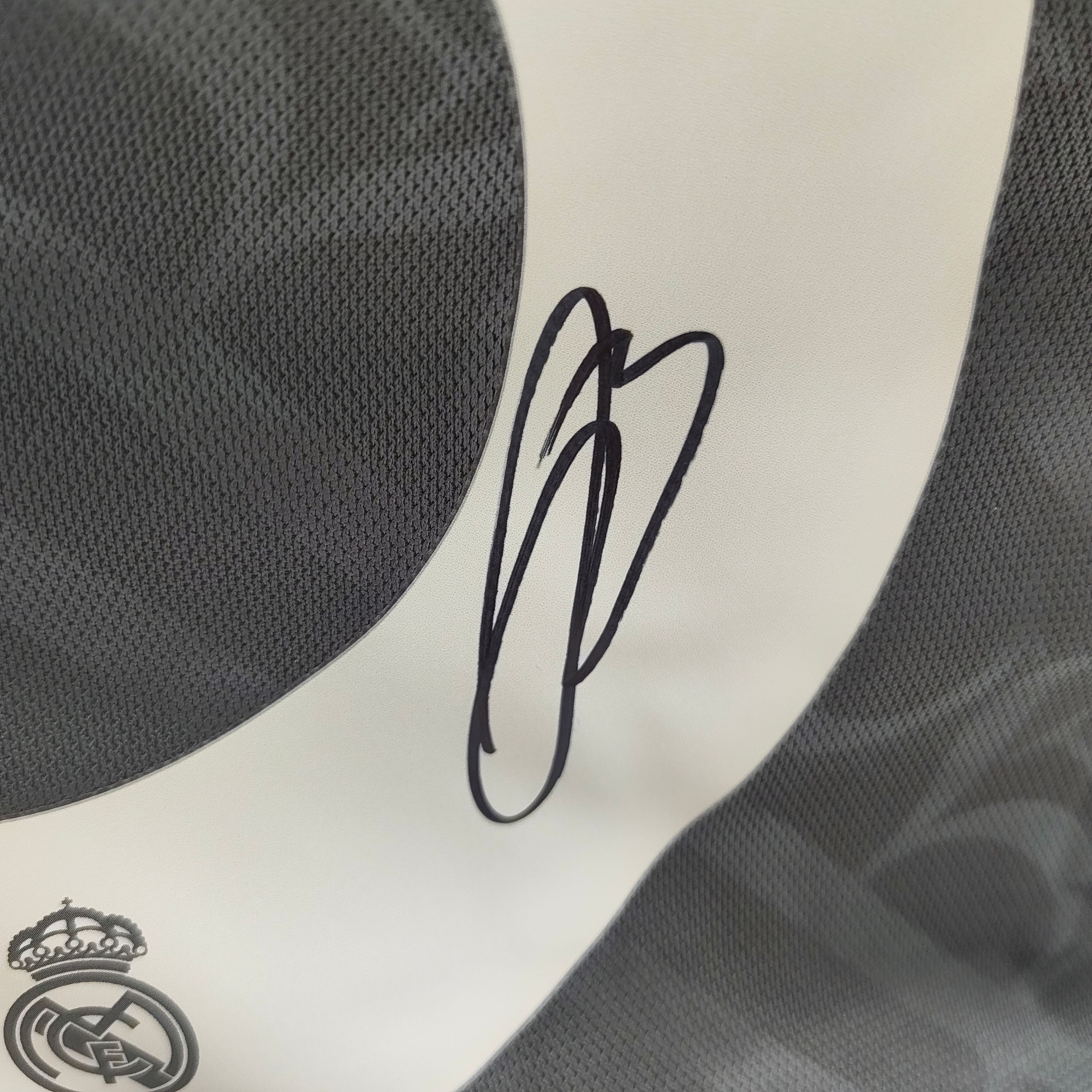 Real Madrid Trikot Damen Jude Bellingham signiert Autogramm Adidas COA L