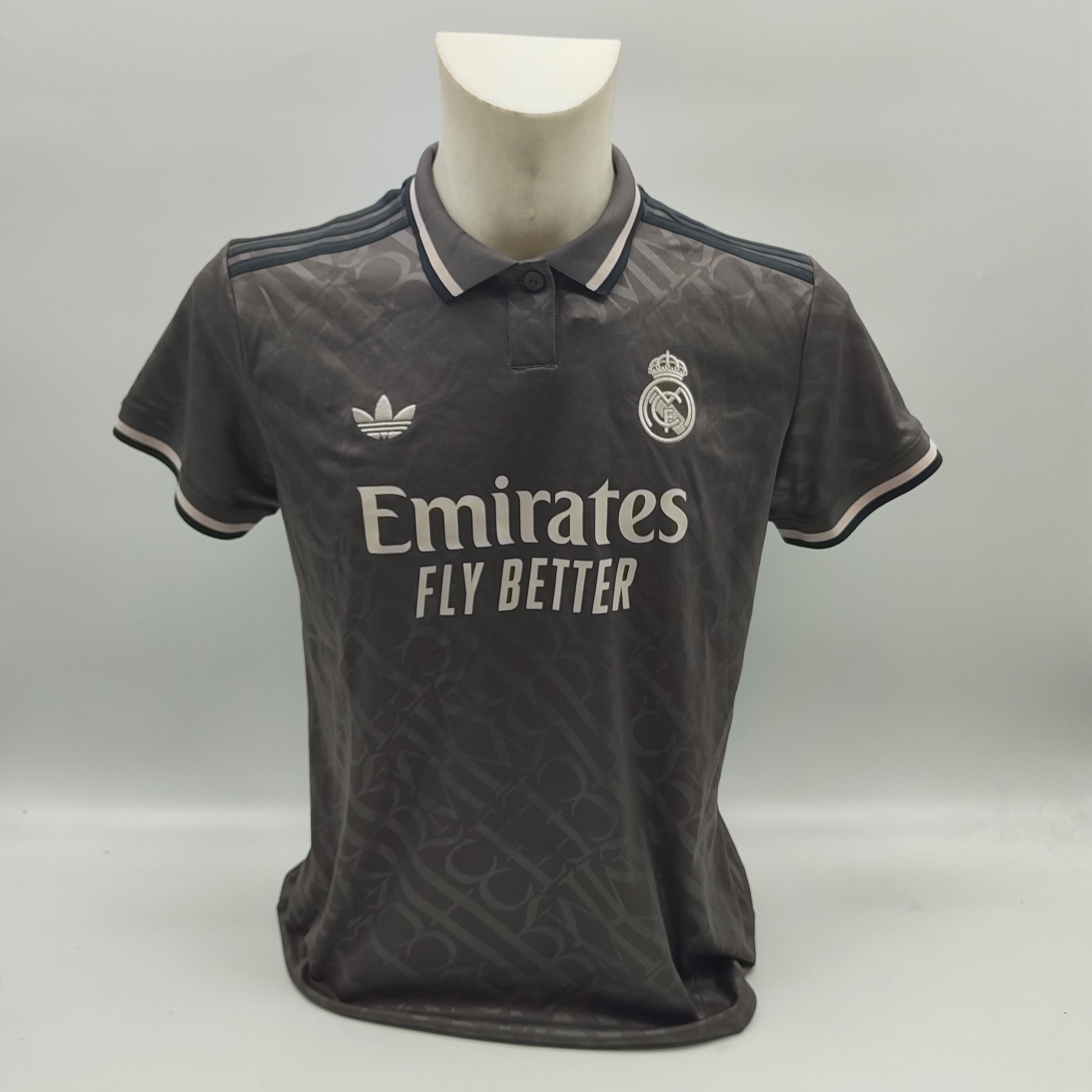 Real Madrid Damen Trikot Kylian Mbappe signiert Autogramm Adidas COA L