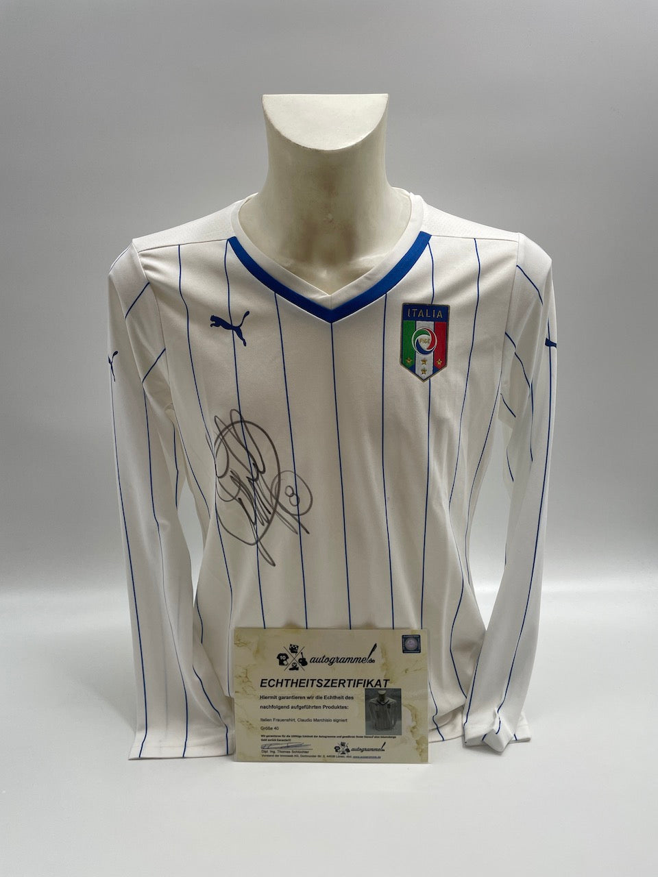 Italy women's shirt Claudio Marchisio signed autograph Puma 40