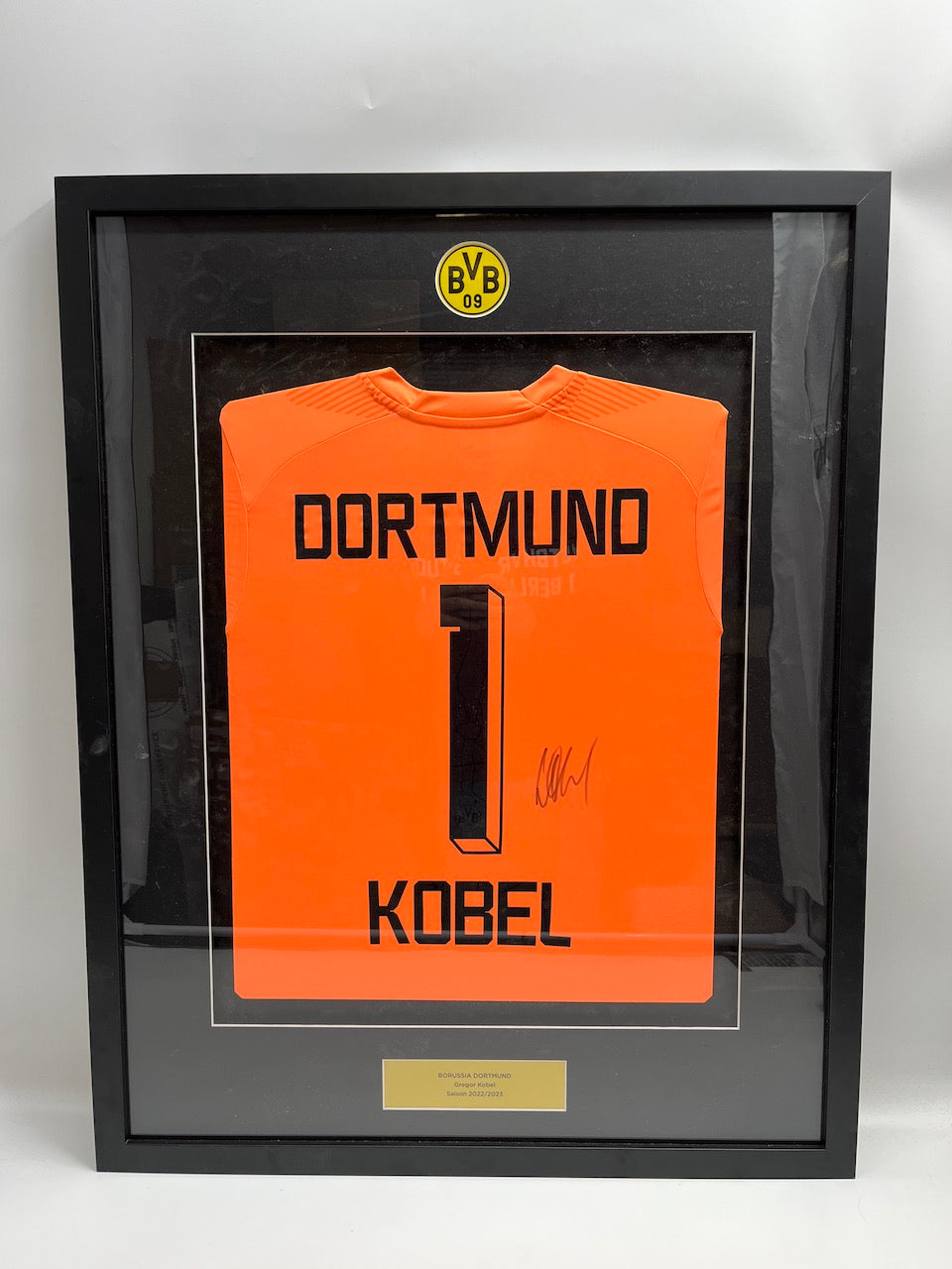 Borussia Dortmund special jersey Gregor Kobel signed in the frame Puma BVB