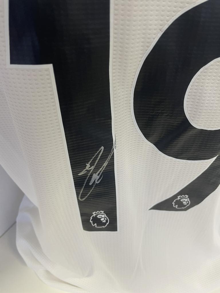 Leeds United Jersey Rodrigo Moreno Machado signed autograph football England Adidas L