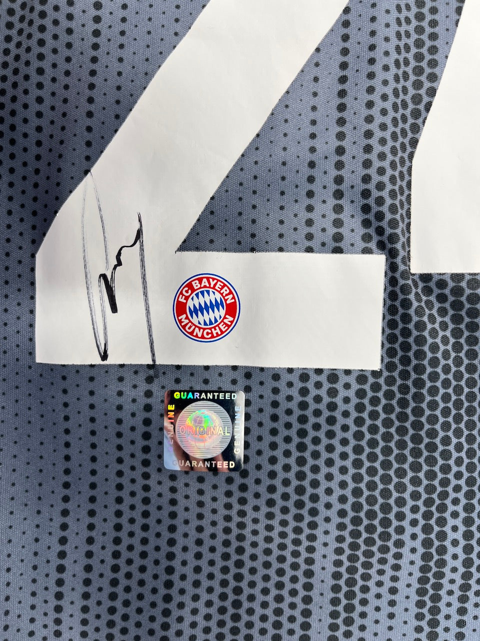 Bayern München Trikot Corentin Tolisso signiert im Rahmen COA Adidas Fußball 140