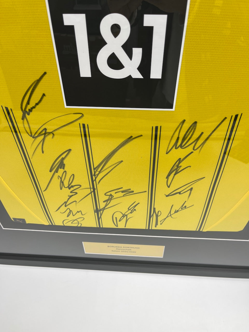 Borussia Dortmund jersey 2024/2025 team signed in the frame Puma BVB