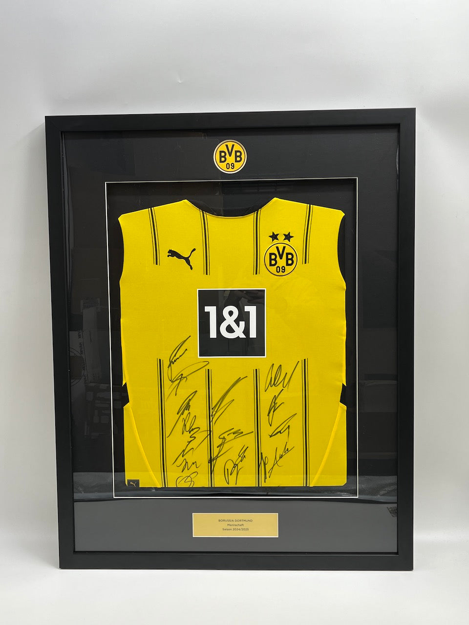 Borussia Dortmund Trikot 2024/2025 Teamsigniert im Rahmen Puma COA BVB