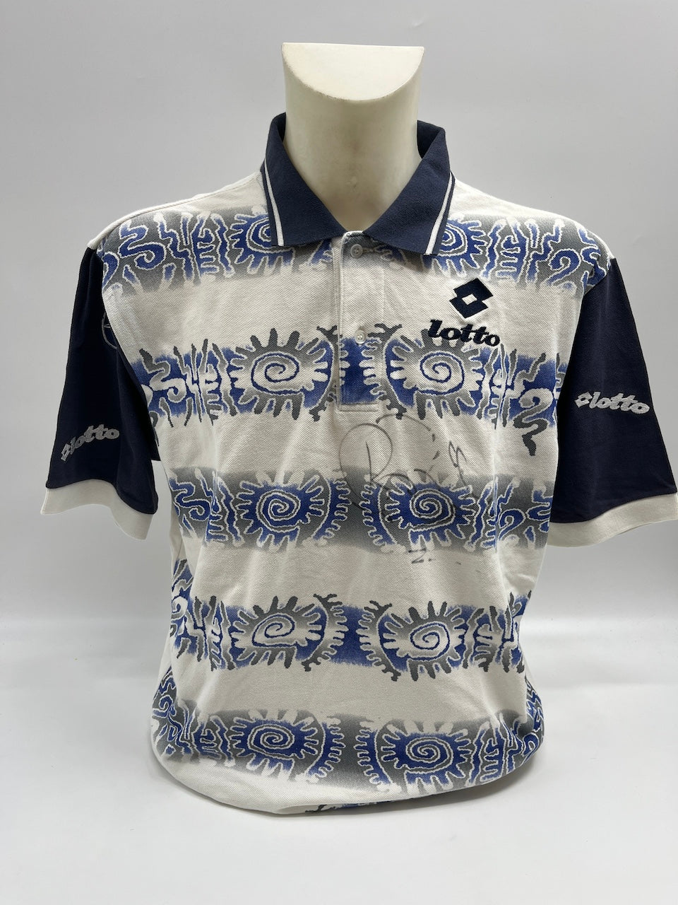 Boris Becker original getragen & signiertes Poloshirt und Schläger Tennis