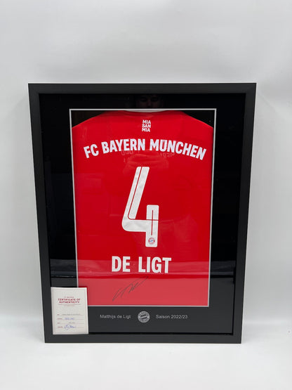 Bayern Munich jersey Matthijs de Ligt signed in the framework of COA new adidas