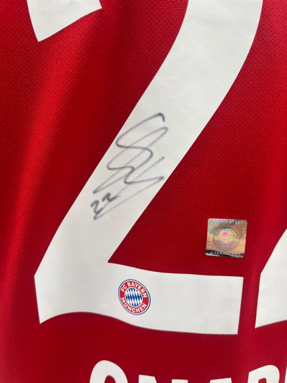 Bayern München Serge Gnabry signiert Autogramm Adidas COA L