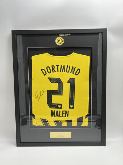 Borussia Dortmund Trikot Donyell painted as part of PUMA BVB new