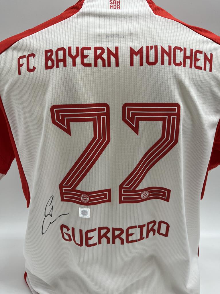 Bayern München Trikot Raphael Guerreiro signiert Autogramme Bundesliga Adidas L