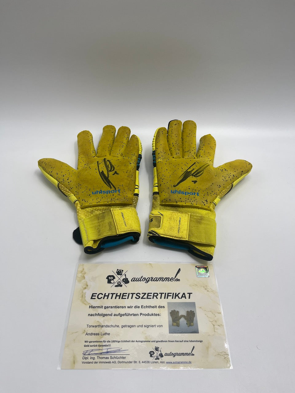 Matchworn goalkeeper gloves Andreas Luthe signed Coa