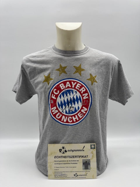 Bayern München T-Shirt persönlich signiert von Toni Kroos S