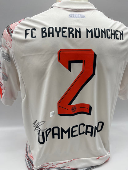 Bayern München Trikot Dayot Upamecano signiert Autogramm Adidas COA L
