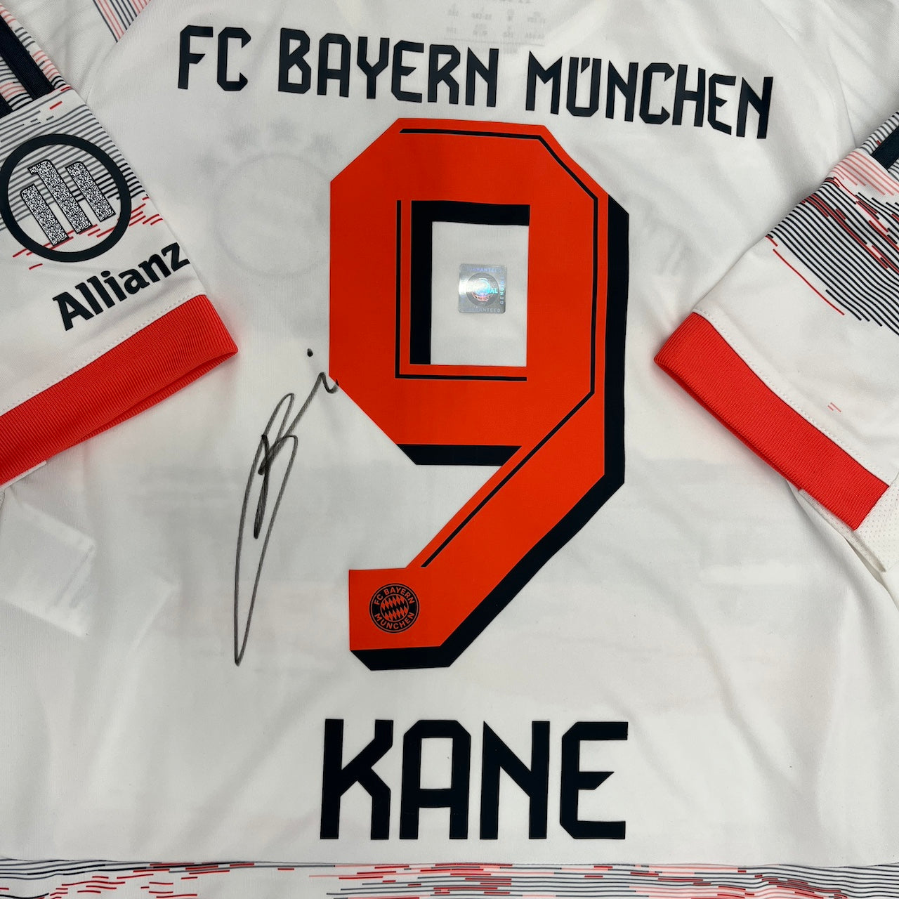 Bayern München Trikot Harry Kane signiert im Rahmen COA Adidas 152