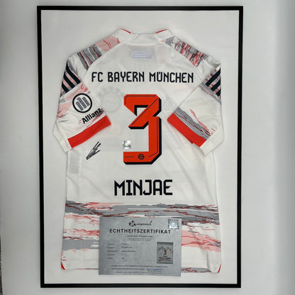 Bayern München Trikot Kim Minjae signiert im Rahmen COA Adidas neu 152