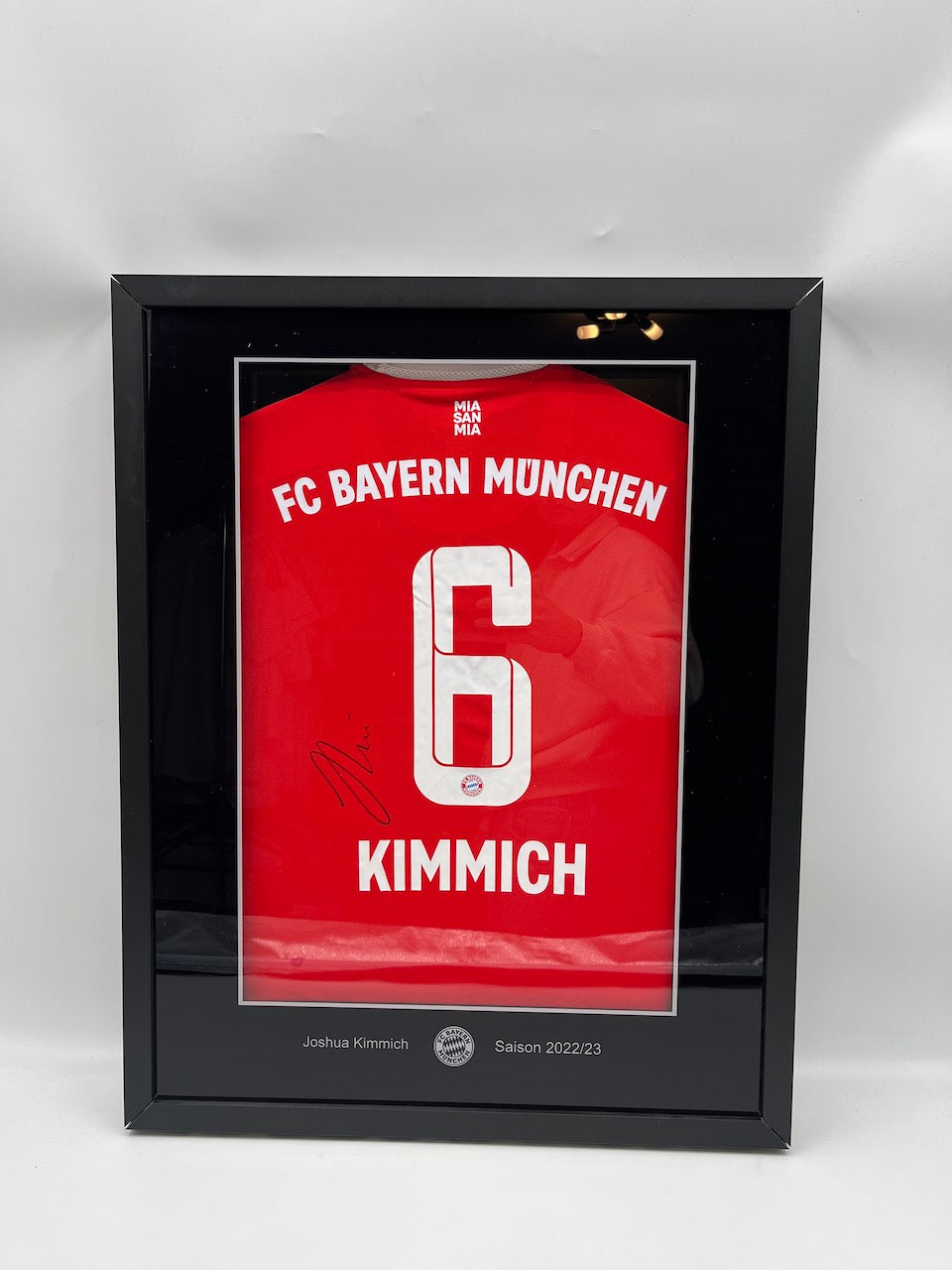 Bayern München Trikot Joshua Kimmich signiert im Rahmen COA Adidas