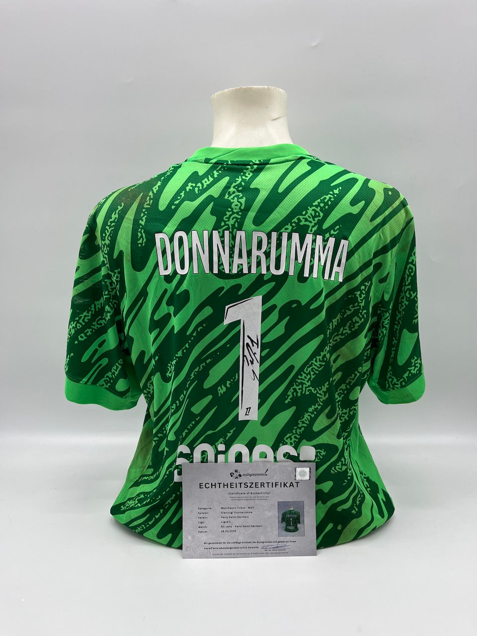 Matchworn Paris Trikot getragen & signiert von Gianluigi Donnarumma 18.01.2025