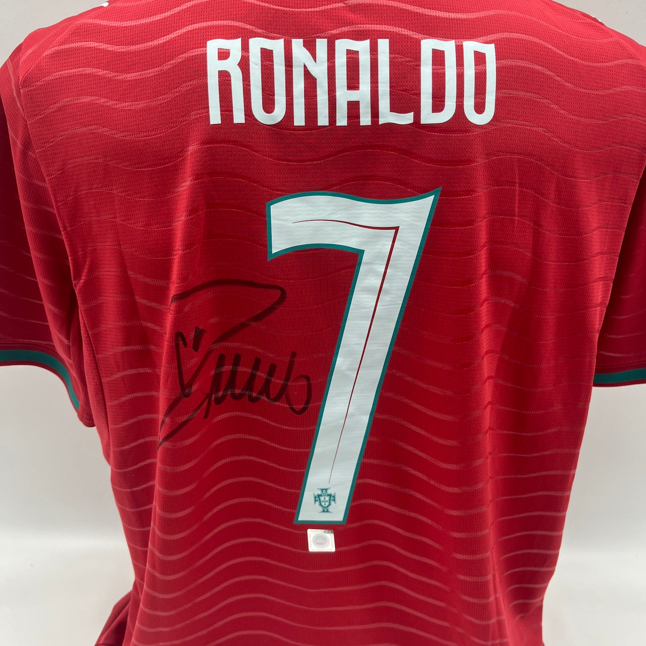 Portugal Trikot Cristiano Ronaldo signiert Autogramm COA Fußball 2026 Rot L