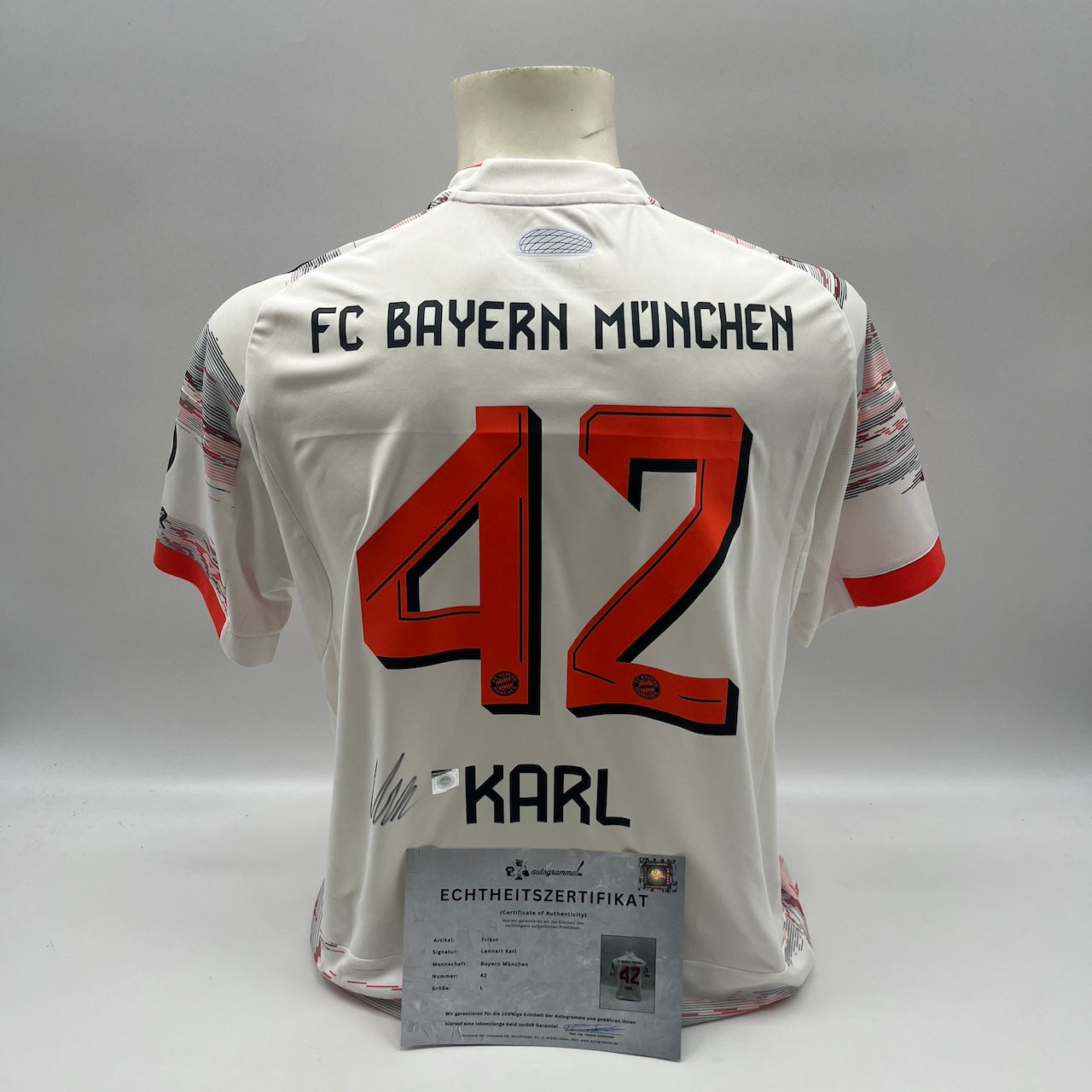 Bayern München Trikot Lennart Karl signiert Autogramm Adidas COA L