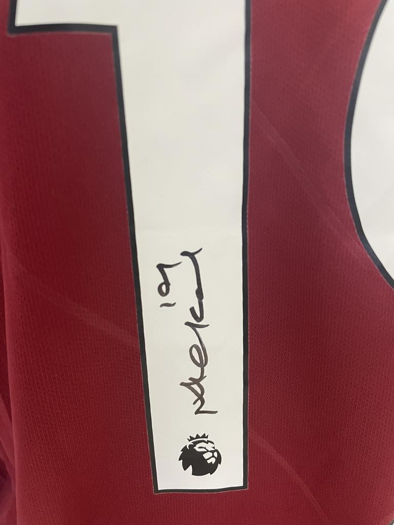 Aston Villa Jersey Marvelous Nakamba signed Castore England Premier League L