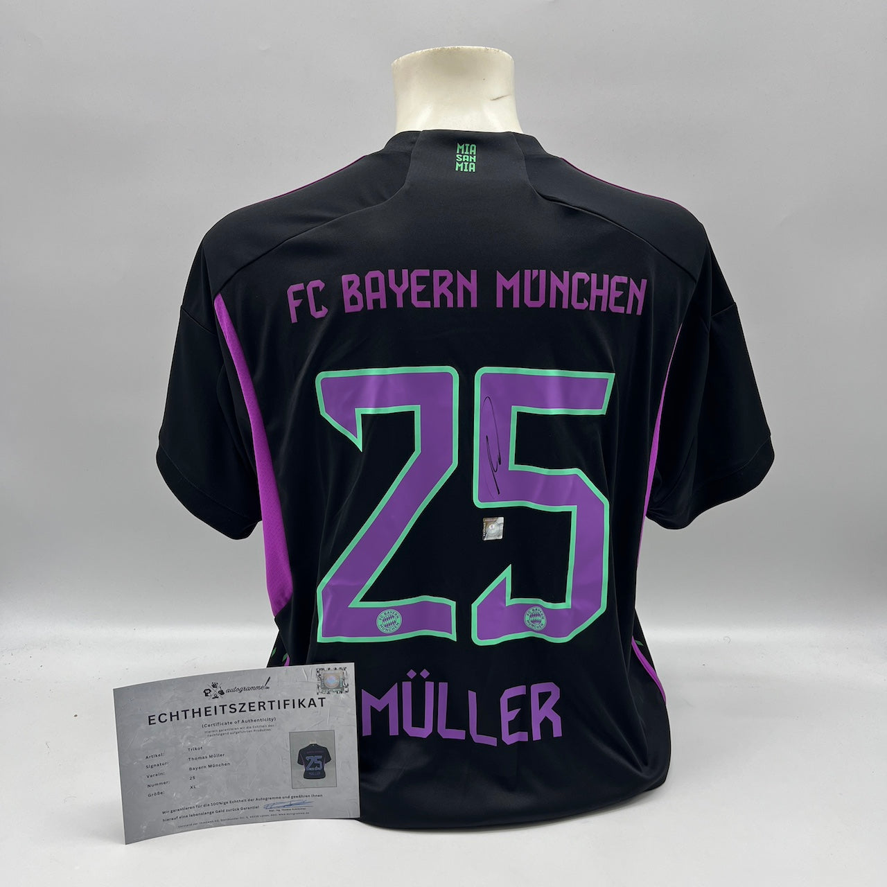 Bayern München Trikot Thomas Müller signiert Autogramme Adidas XL