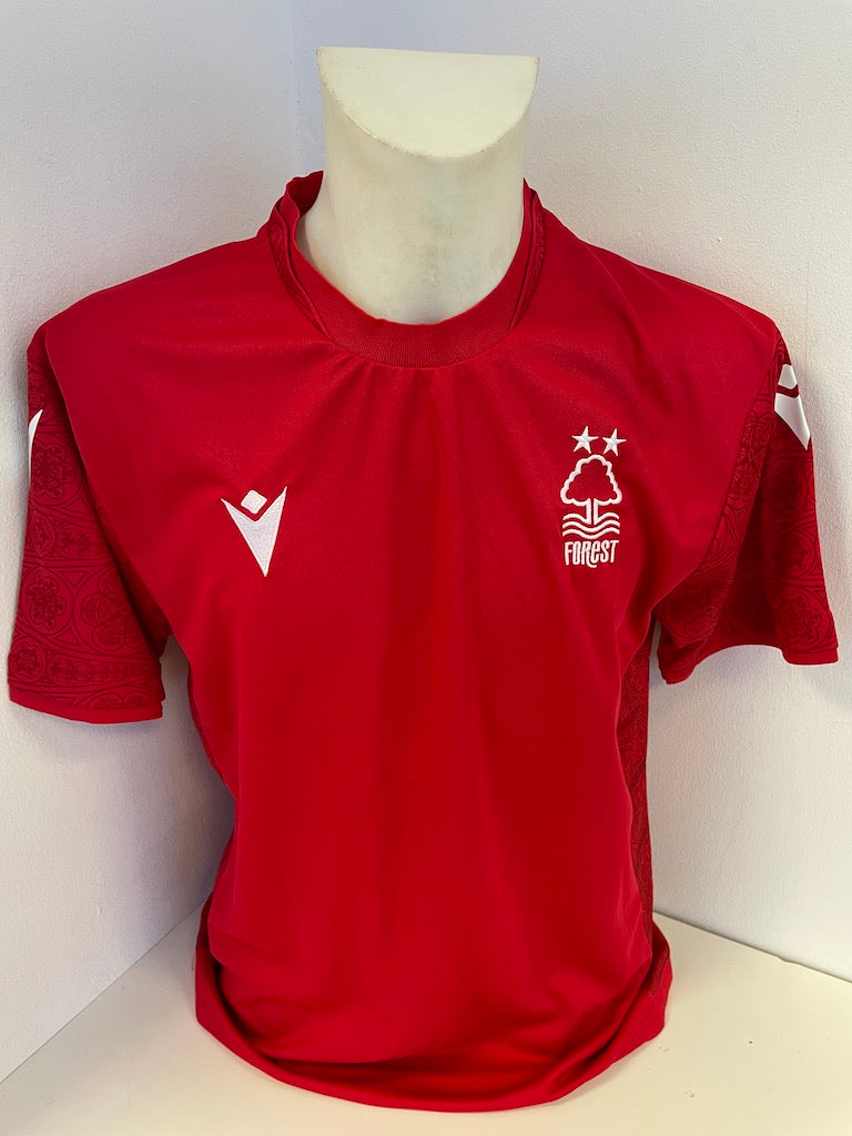 Nottingham Forest Trikot Omar Richards signiert Autogramm Fußball England COA M