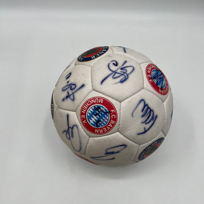 Bayern München Fußball Teamsigniert 1995/1996/1997 Autogramme Bundesliga Ball