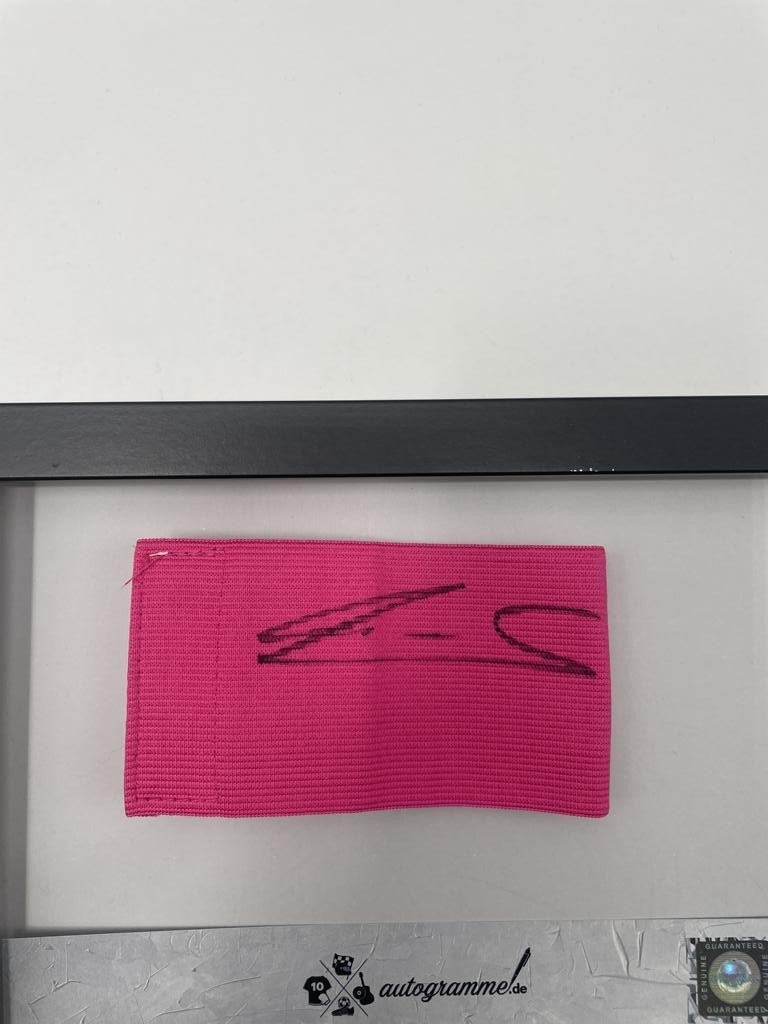 Kapitänsbinde Leroy Sane signiert im Rahmen Bayern München Autogramm