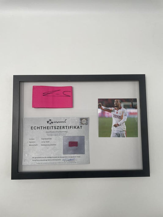 Kapitänsbinde Leroy Sane signiert im Rahmen Galatsaray Istanbul Autogramm
