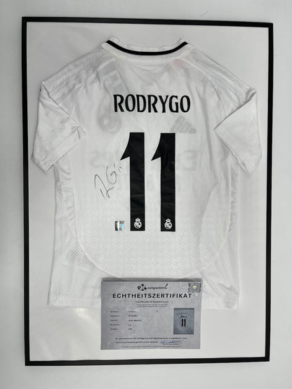 Real Madrid Trikot Rodrygo signed Coa Adidas Football 140 as part of COA Adidas