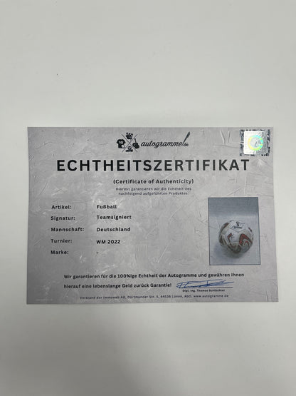 Football team signed World Cup 2022 in showcase DFB Autogram Coa Ball