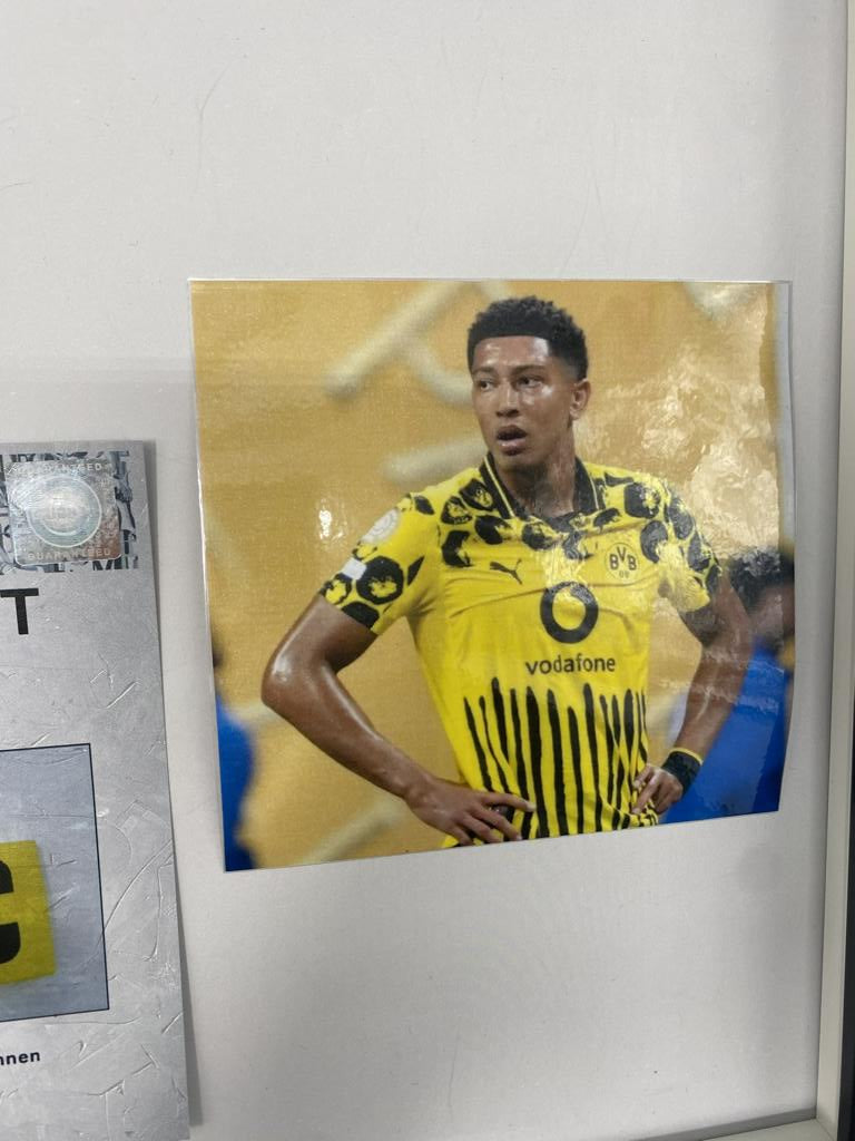 Kapitänsbinde Jobe Bellingham signiert im Rahmen Borussia Dortmund Autogramm COA