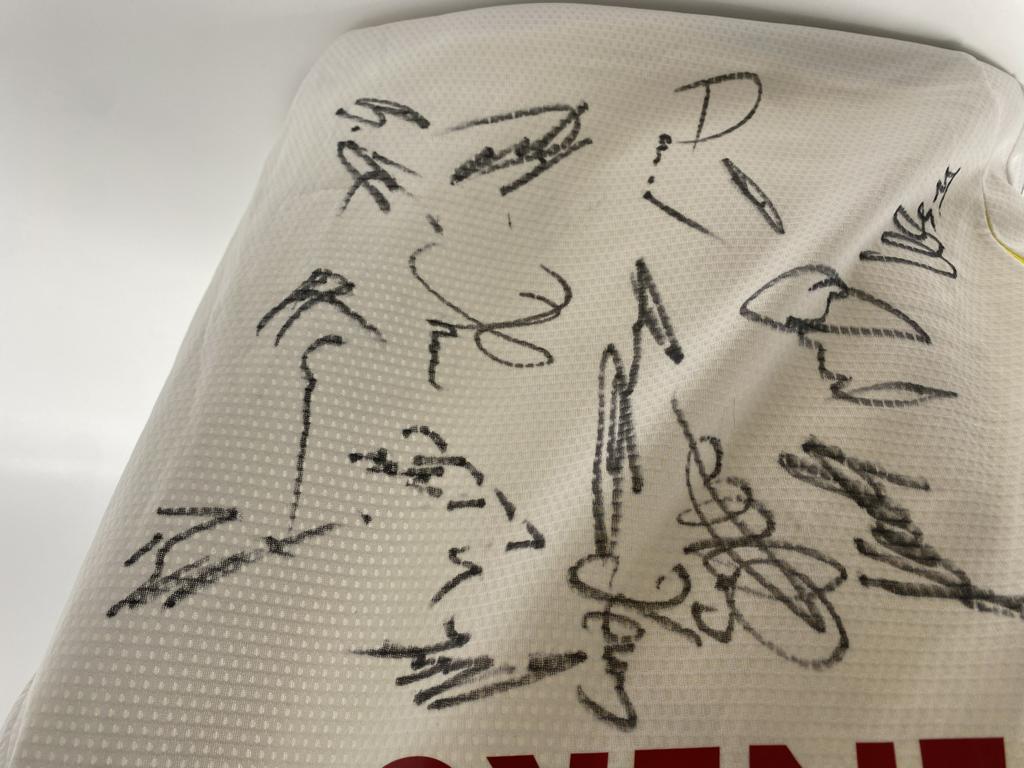 Bayer Leverkusen jersey, 2009/2010/2011 season, team signed, autographed, Adidas 176