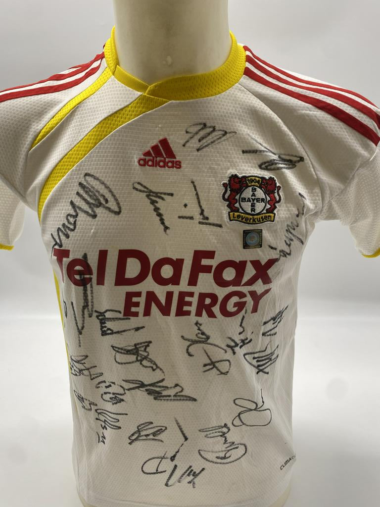 Bayer Leverkusen jersey, 2009/2010/2011 season, team signed, autographed, COA Adidas 152