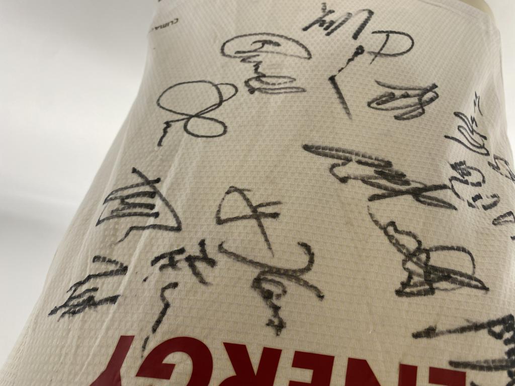 Bayer Leverkusen jersey, 2009/2010/2011 season, team signed, autographed, COA Adidas 152